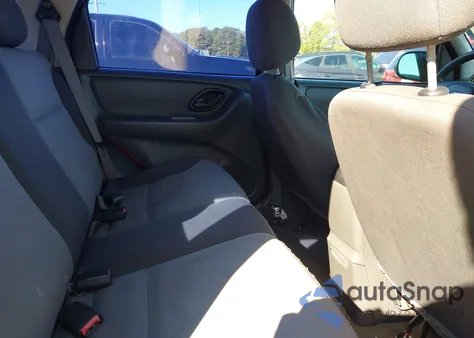 2003 Ford Escape Xls из США, поврежденный, VIN 1FMYU92133KE07607